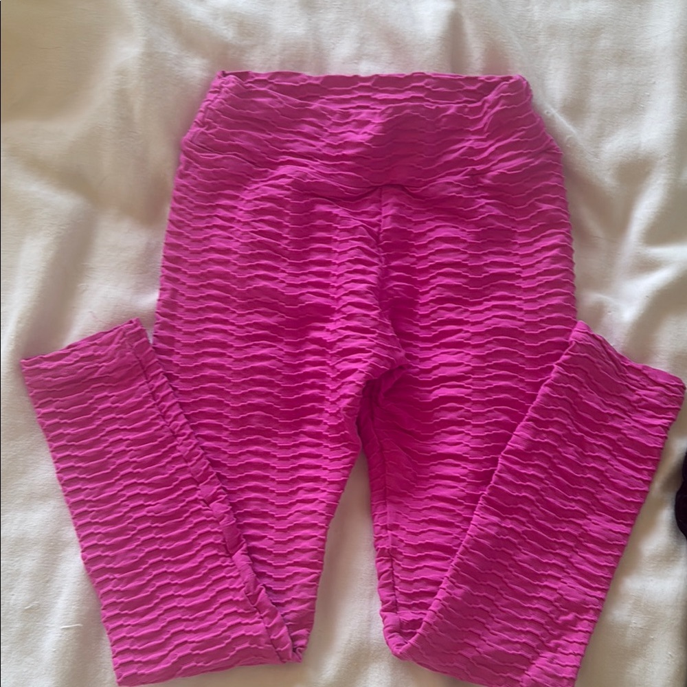 Booty by Brabants Vibrant Pink Textured Leggings